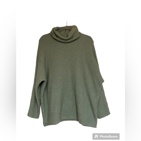 Max Studio Sweater - Picture 1 of 7